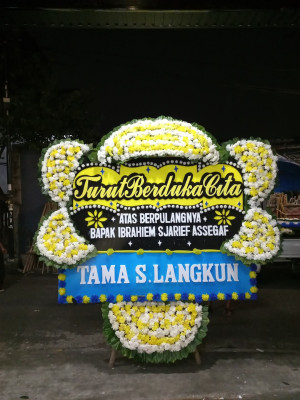 Papan Bunga Duka di Pinang Kencana